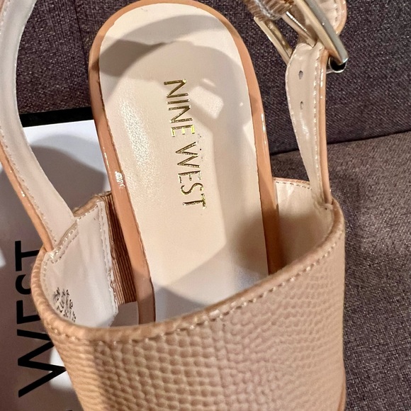 Nine West Cork Wedges - Picture 12 of 16